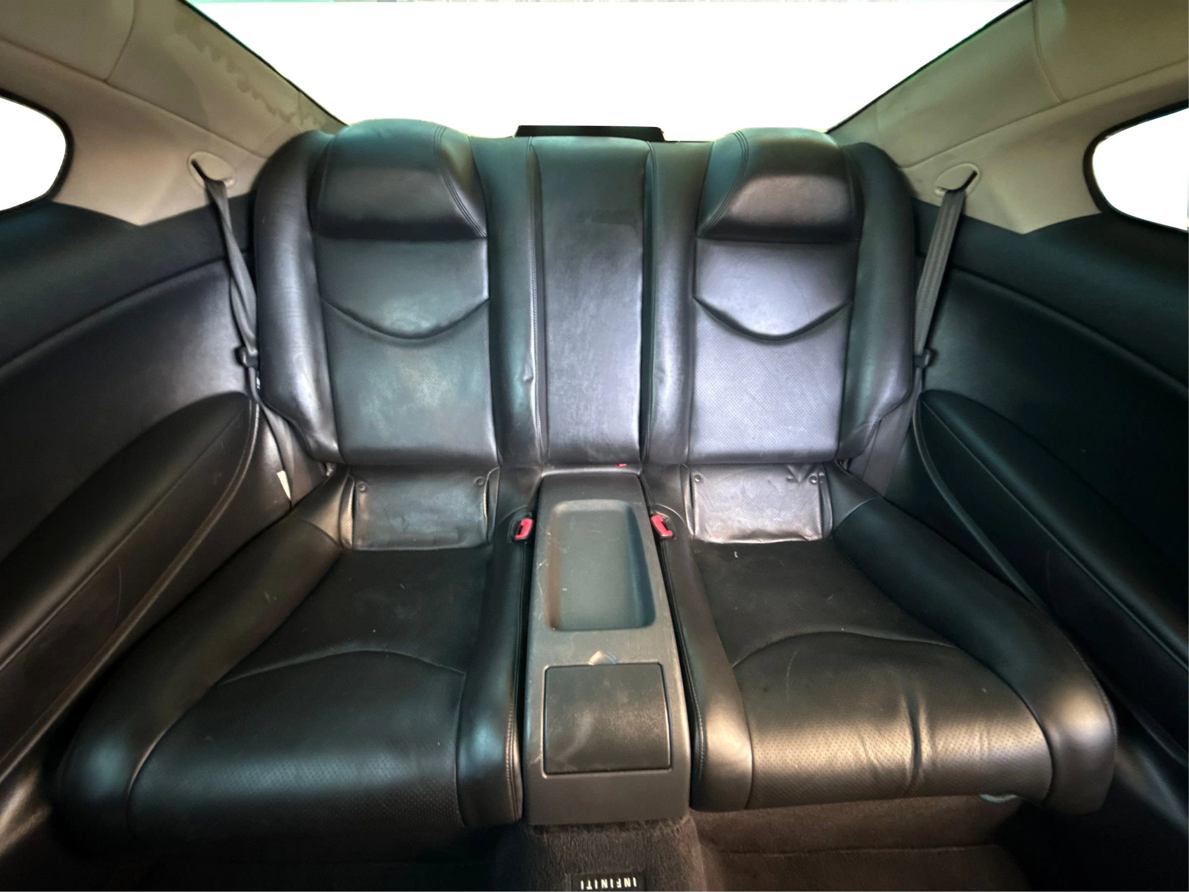 Used 2011 INFINITI G37 x Coupe w/ Premium Pkg image 7