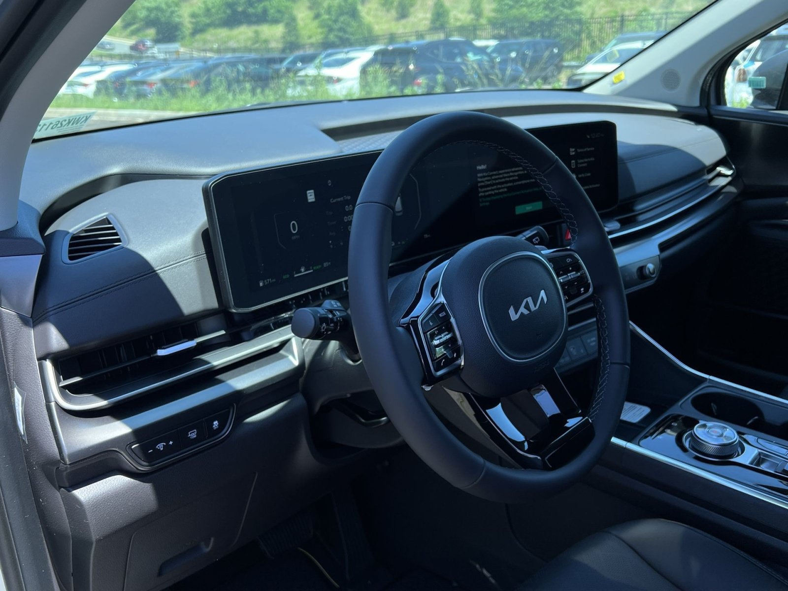 New 2026 Kia Carnival SX w/ SX Dark Edition Package FWD image 21