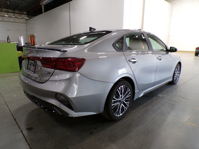 Used 2024 Kia Forte GT-Line image 38