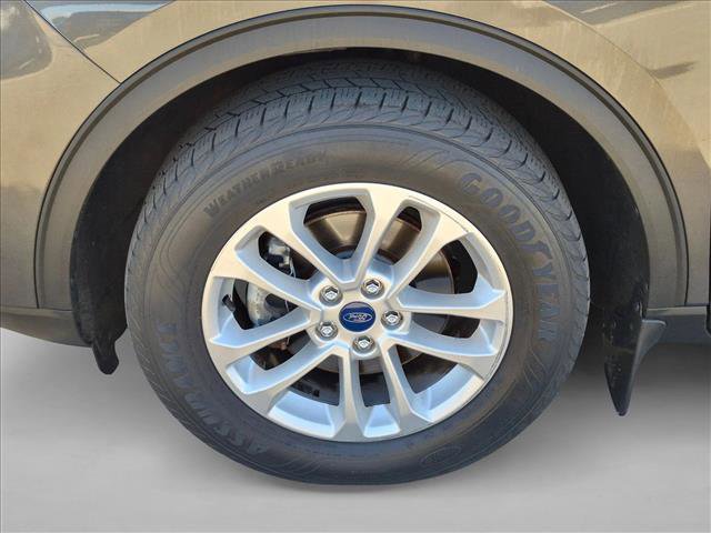 Used 2020 Ford Escape SE AWD/4WD image 9