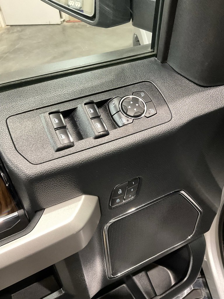 Used 2019 Ford F150 Lariat w/ Equipment Group 502A Luxury image 7