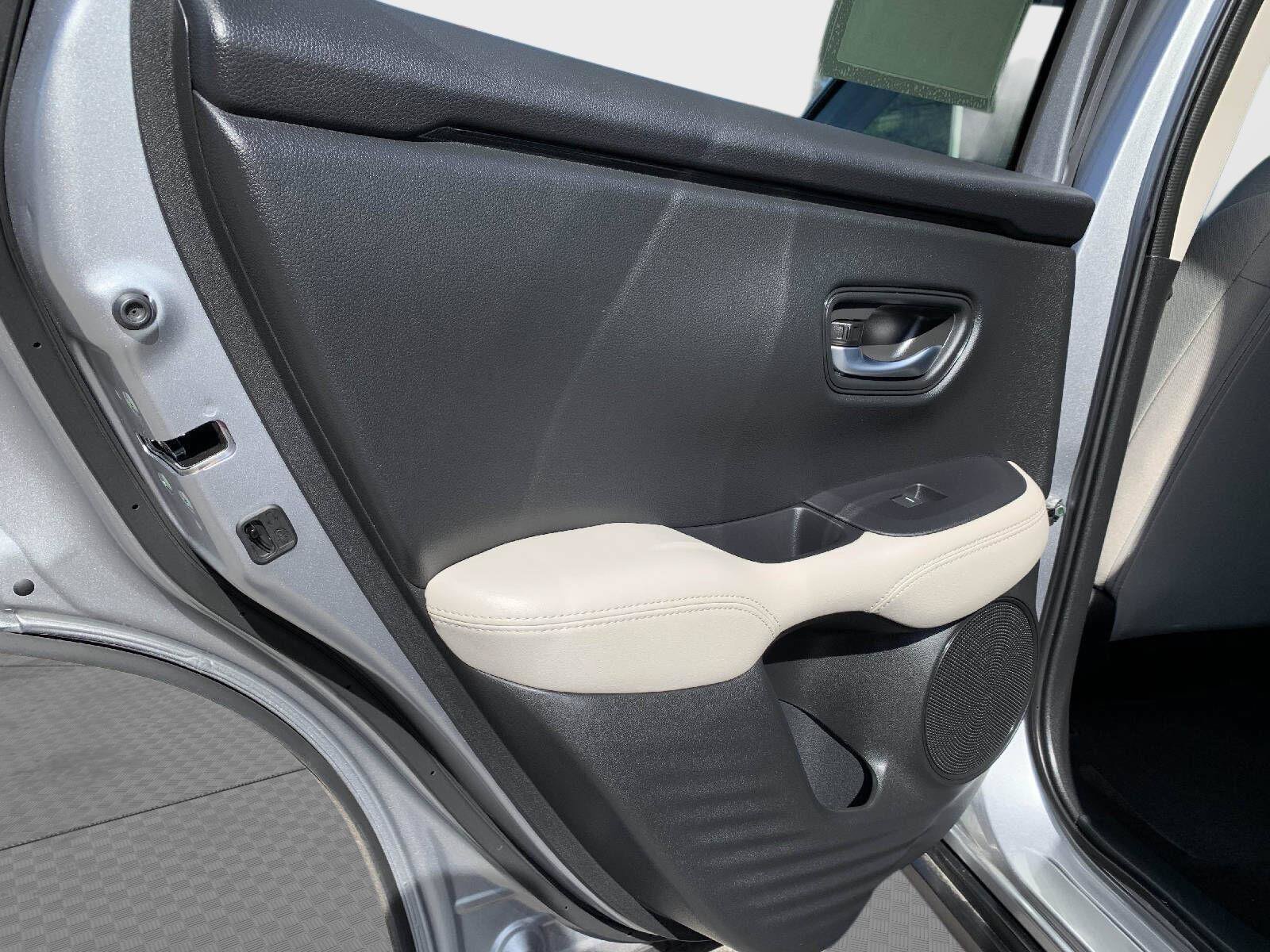 Certified 2026 Honda HR-V LX image 31
