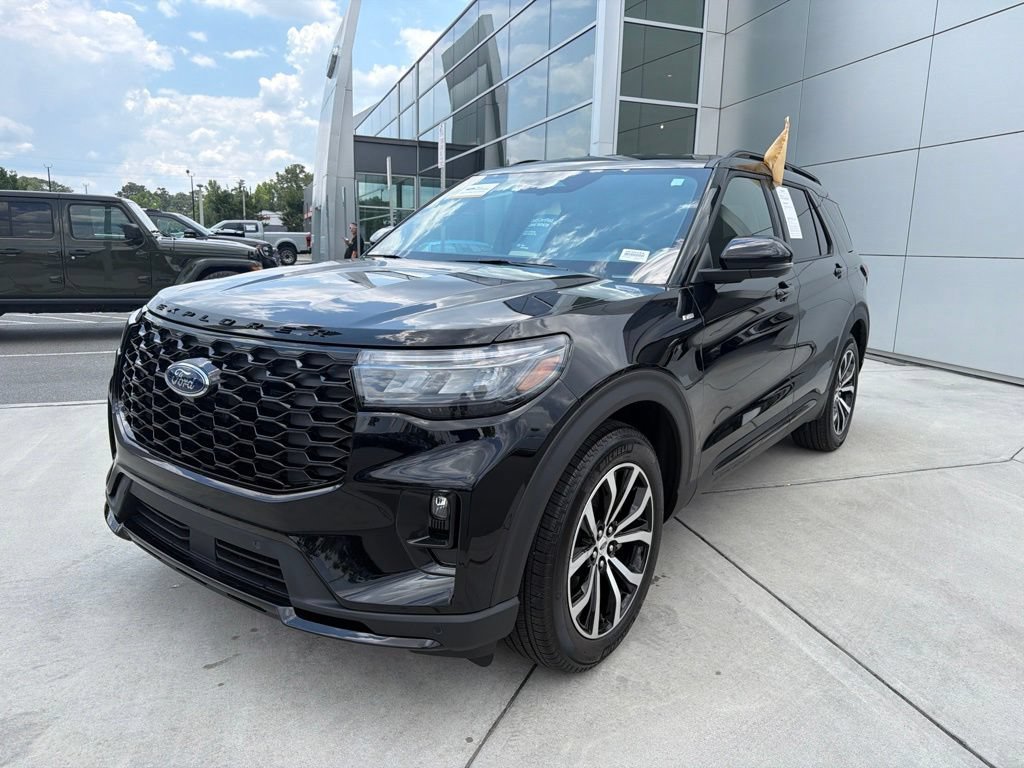 Used 2026 Ford Explorer ST-Line RWD image 4