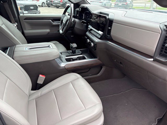 Used 2022 GMC Sierra 1500 SLT w/ SLT Premium Plus Package RWD image 10