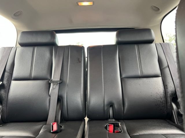 Used 2009 Chevrolet Suburban LT RWD image 28