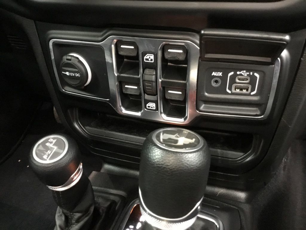 Used 2021 Jeep Wrangler Unlimited Sport image 25