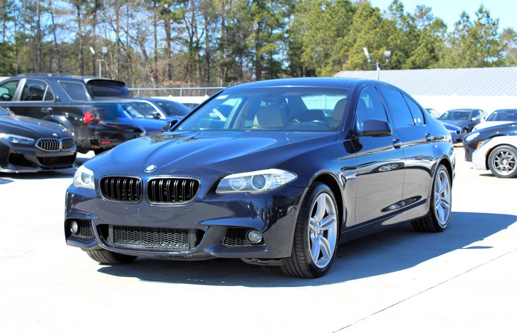 Used 2011 BMW 550i Sedan RWD image 3