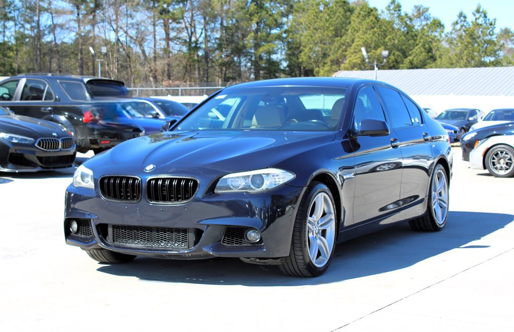 Used 2011 BMW 550i Sedan RWD image 3