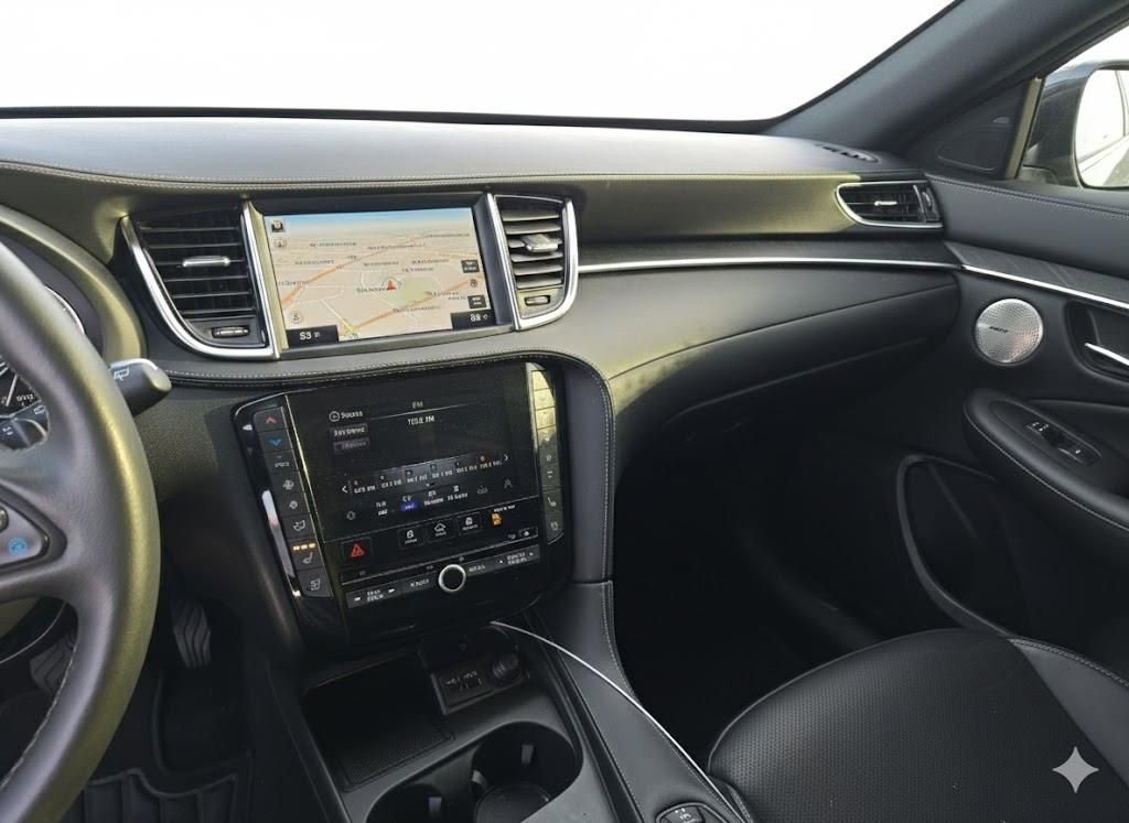 Used 2025 INFINITI QX55 Sensory w/ Lighting Package image 18