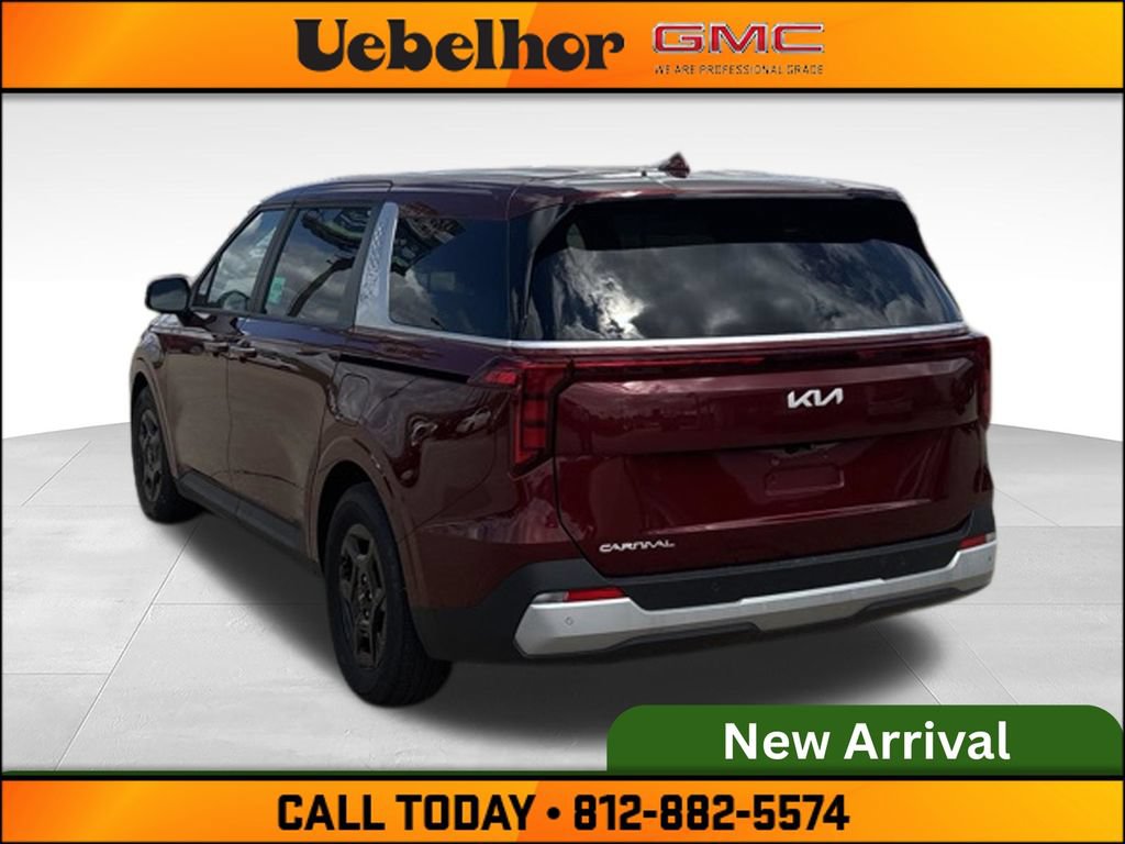 Used 2025 Kia Carnival FWD image 9