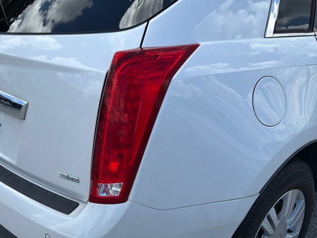 Used 2016 Cadillac SRX Luxury w/ Driver Awareness Package FWD image 11