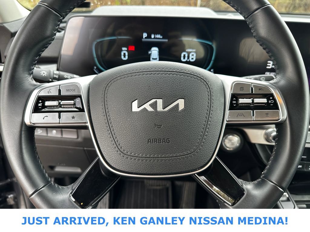 Used 2024 Kia Telluride S AWD/4WD image 12