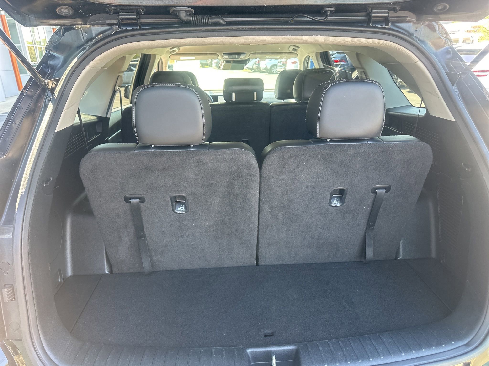 Used 2024 Kia Sorento S image 17