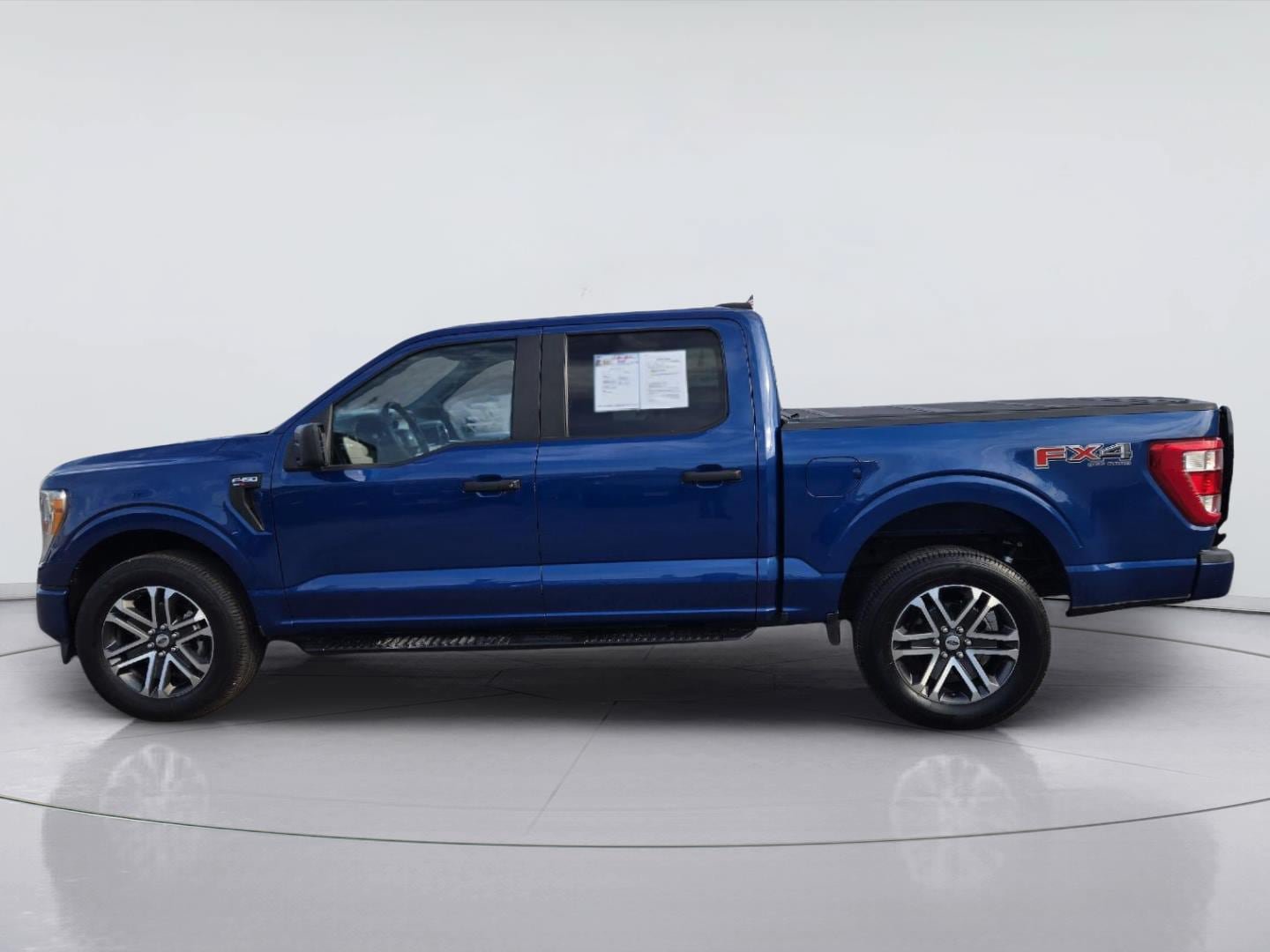 Certified 2022 Ford F150 XL w/ STX Appearance Package AWD/4WD image 5