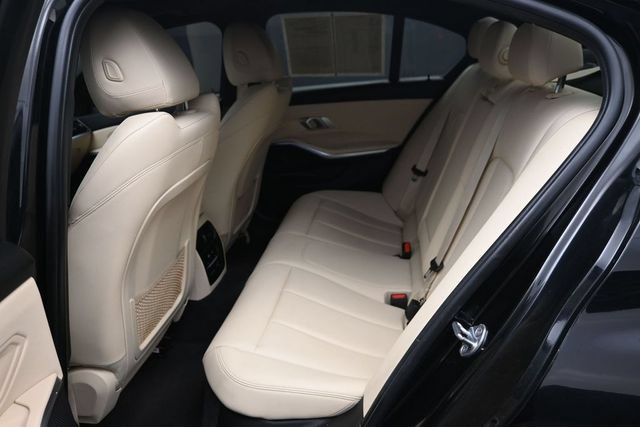 Used 2019 BMW 330i Sedan w/ Convenience Package RWD image 9