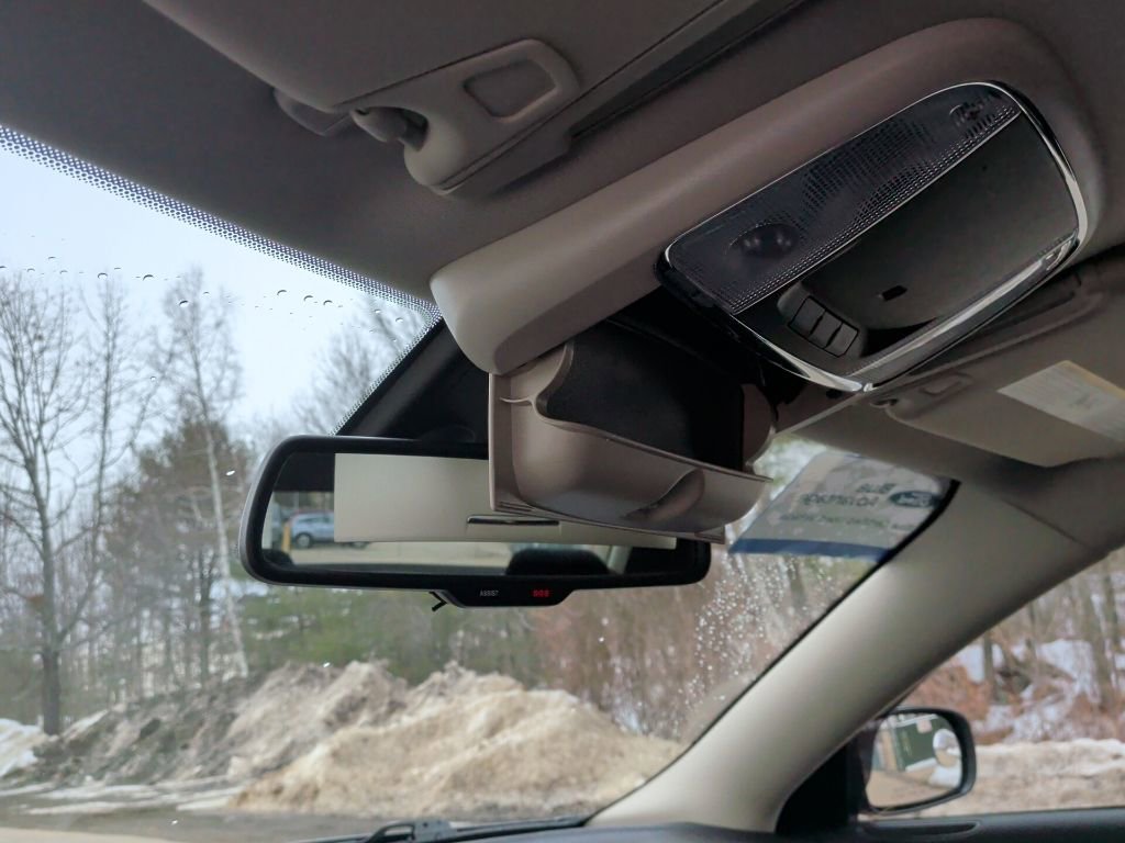 Used 2022 Chrysler 300 Touring w/ Sport Appearance Package image 29