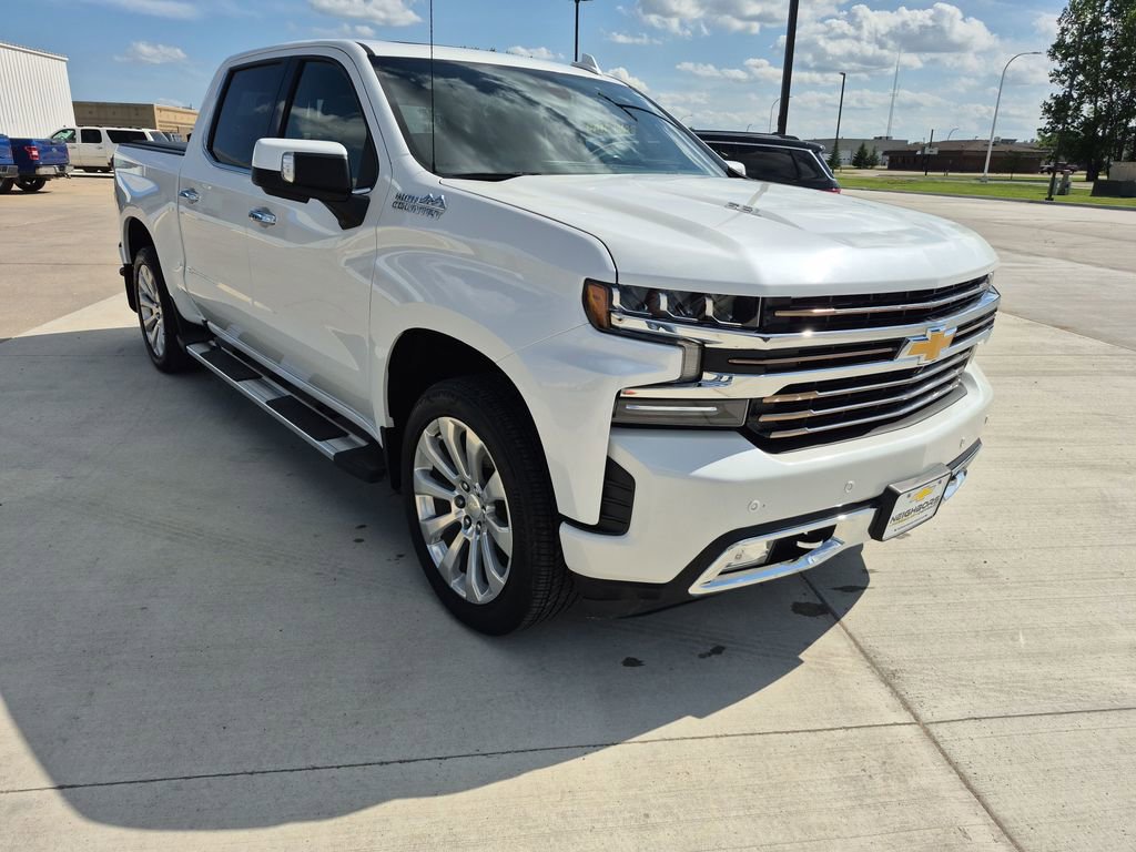 Used 2019 Chevrolet Silverado 1500 High Country w/ Technology Package AWD/4WD image 7