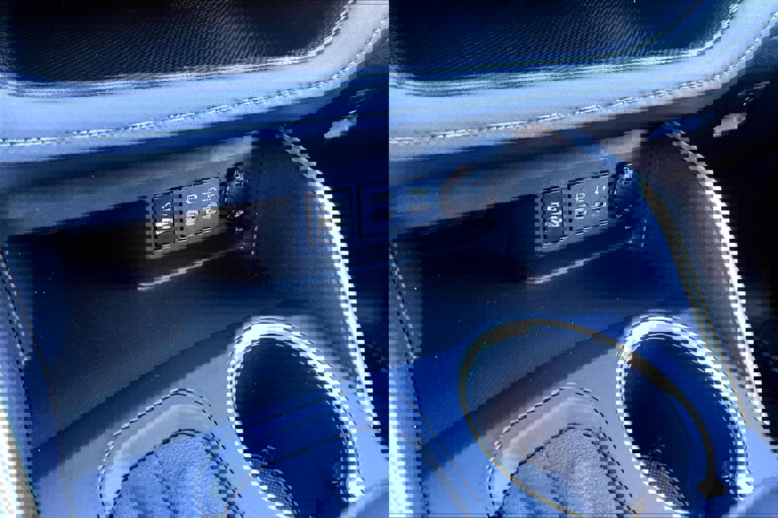 Used 2024 Toyota Highlander LE image 31