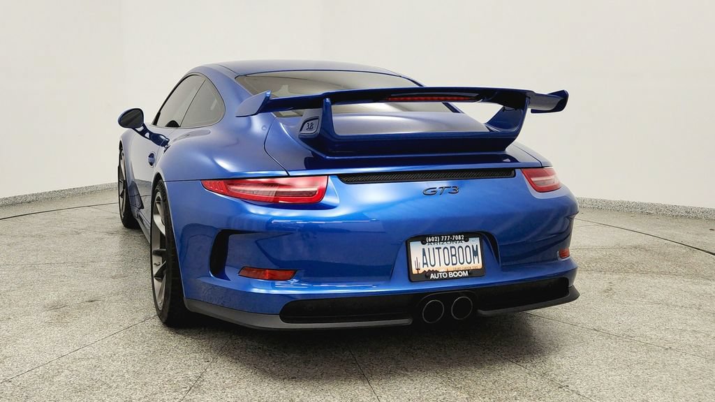 Used 2015 Porsche 911 GT3 RWD image 4