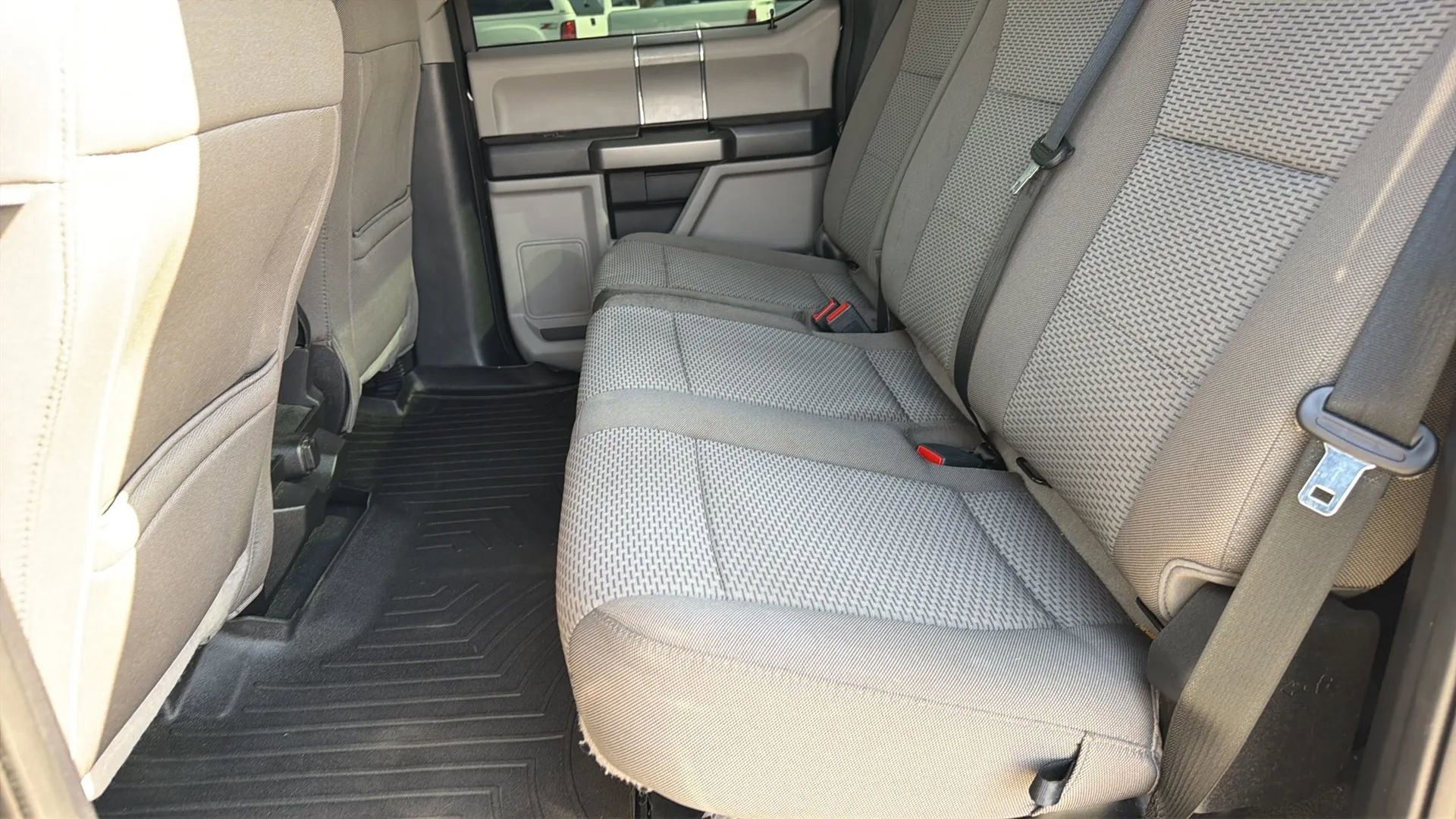 Used 2020 Ford F350 XLT w/ XLT Premium Package AWD/4WD image 49