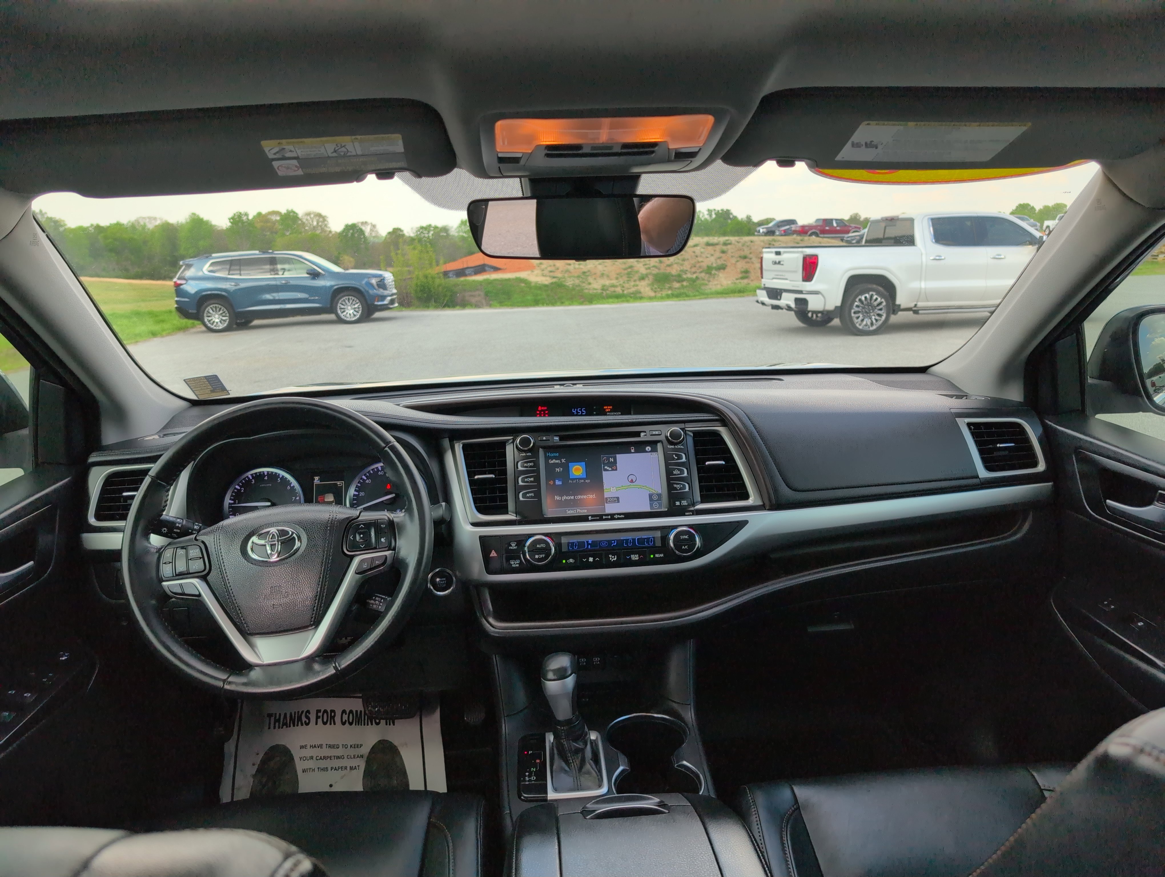 Used 2018 Toyota Highlander XLE image 30