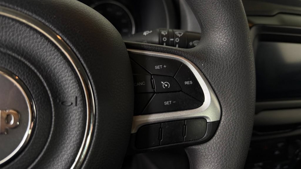 Used 2021 Jeep Renegade Sport AWD/4WD image 17