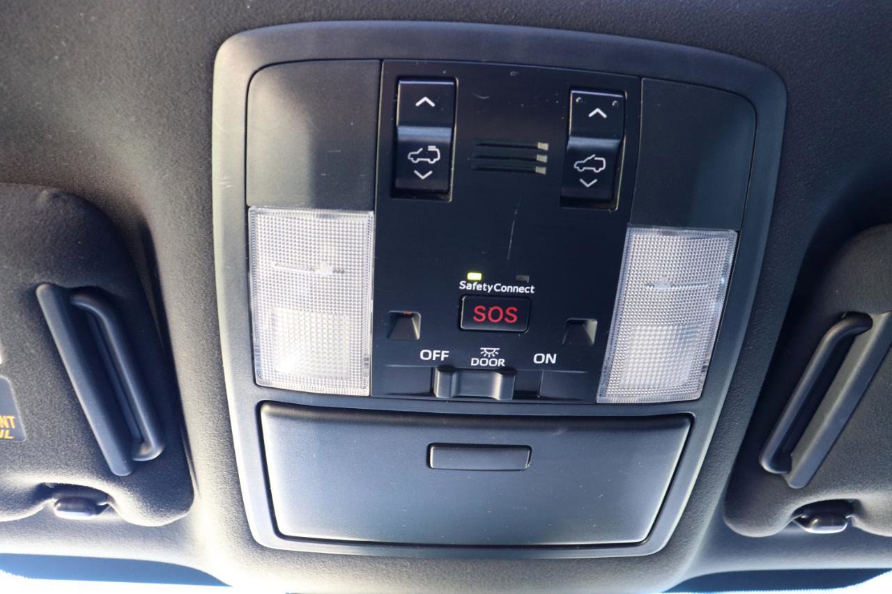 Used 2020 Lexus GX 460 Premium w/ Premium Package image 71