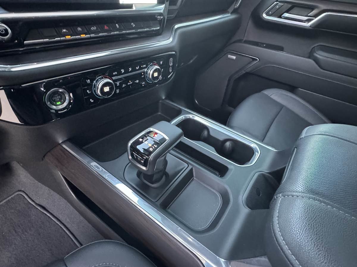 Used 2023 GMC Sierra 1500 SLT w/ SLT Premium Package image 19