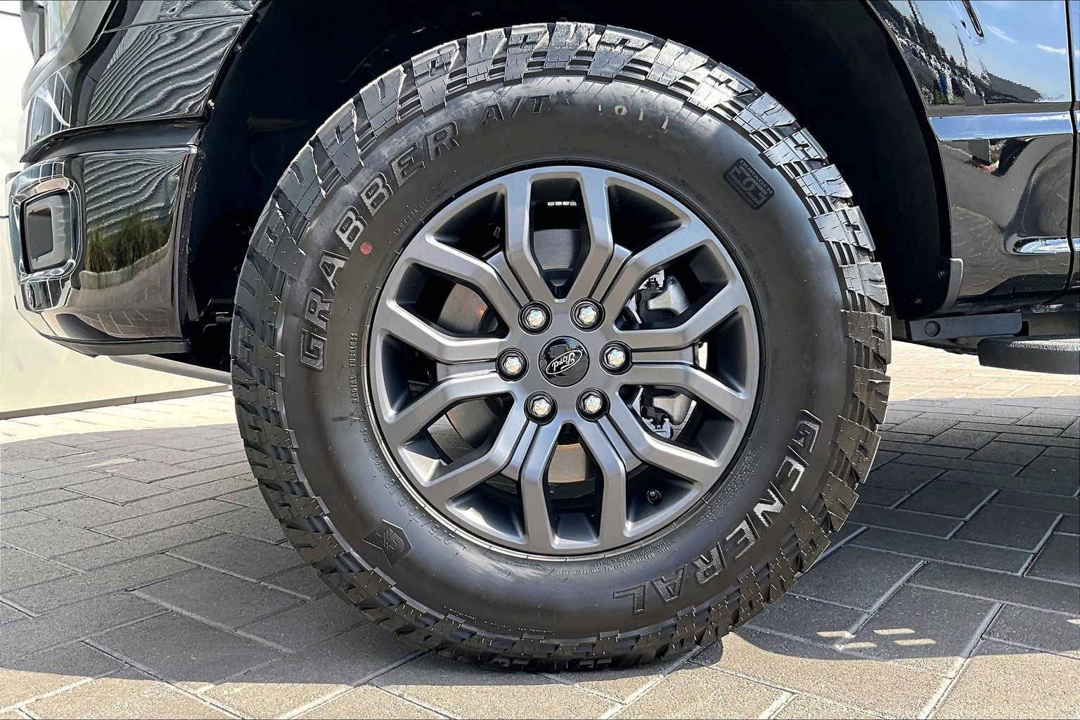 Used 2025 Ford F150 Tremor w/ Tow/Haul Package image 9