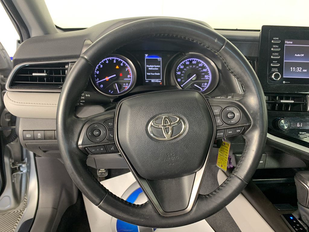 Used 2021 Toyota Camry SE FWD image 21