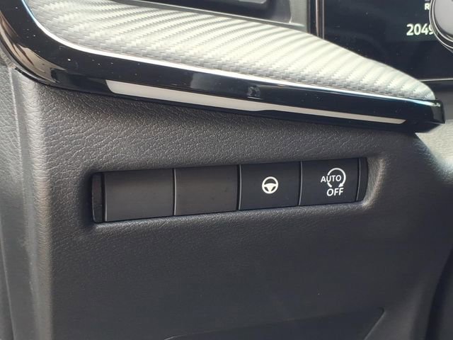 Used 2025 Nissan Kicks SR image 19