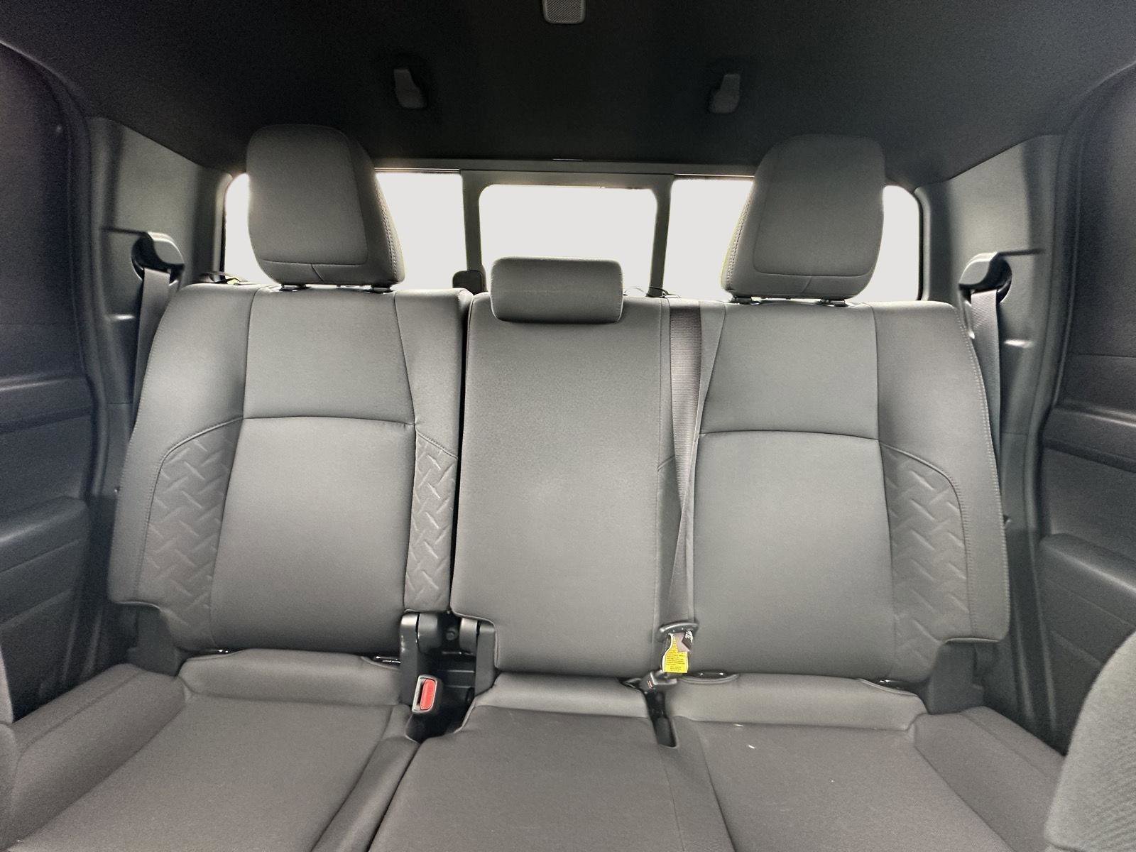 Certified 2024 Toyota Tacoma SR5 AWD/4WD image 13