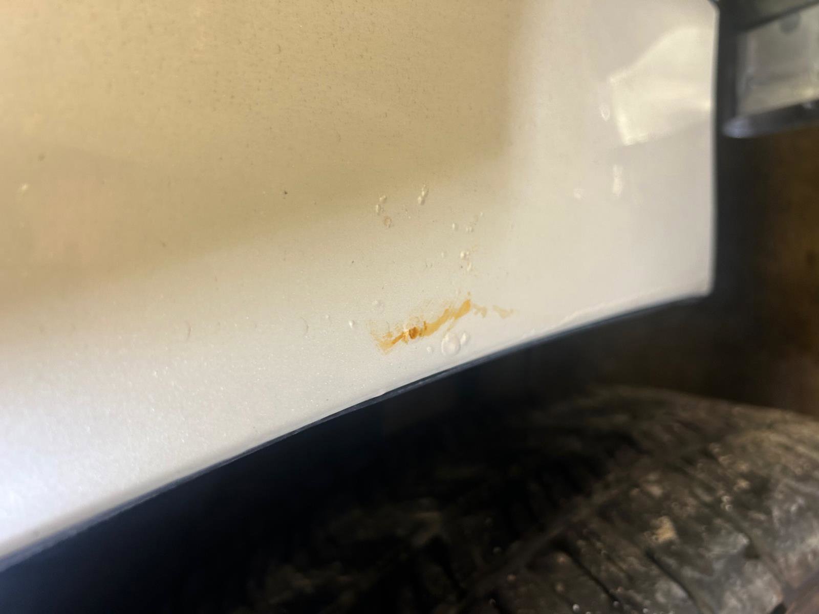 Used 2013 Chevrolet Avalanche LTZ AWD/4WD image 16