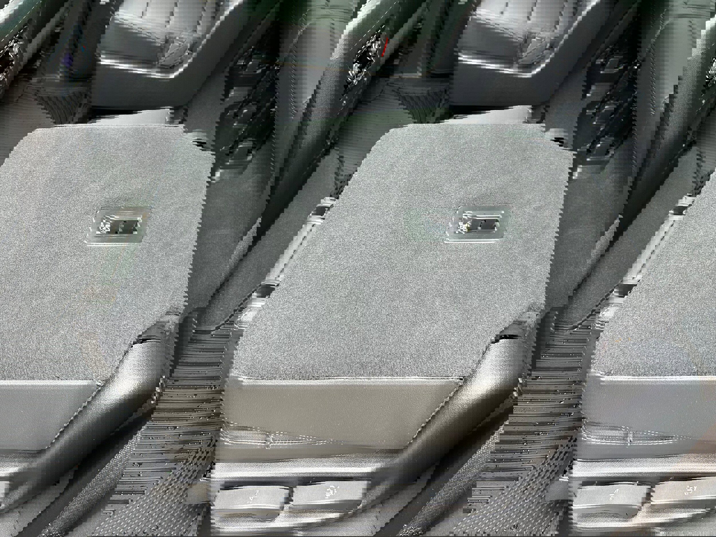 Used 2021 Chevrolet Tahoe LT image 33