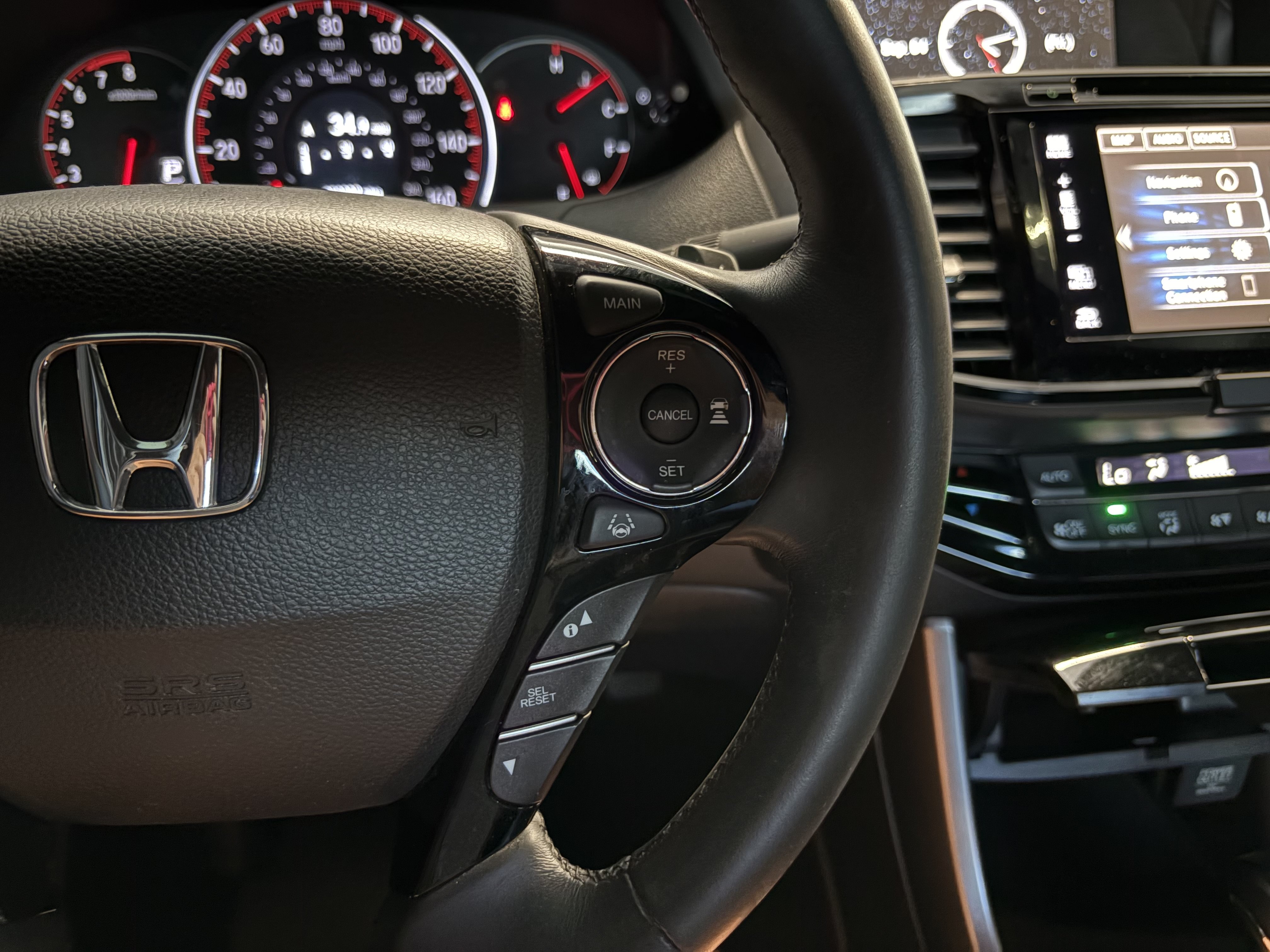 Used 2016 Honda Accord Touring image 22