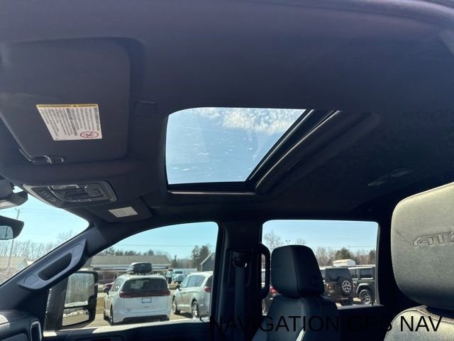 Used 2023 GMC Sierra 2500 AT4 w/ AT4 Preferred Package image 11