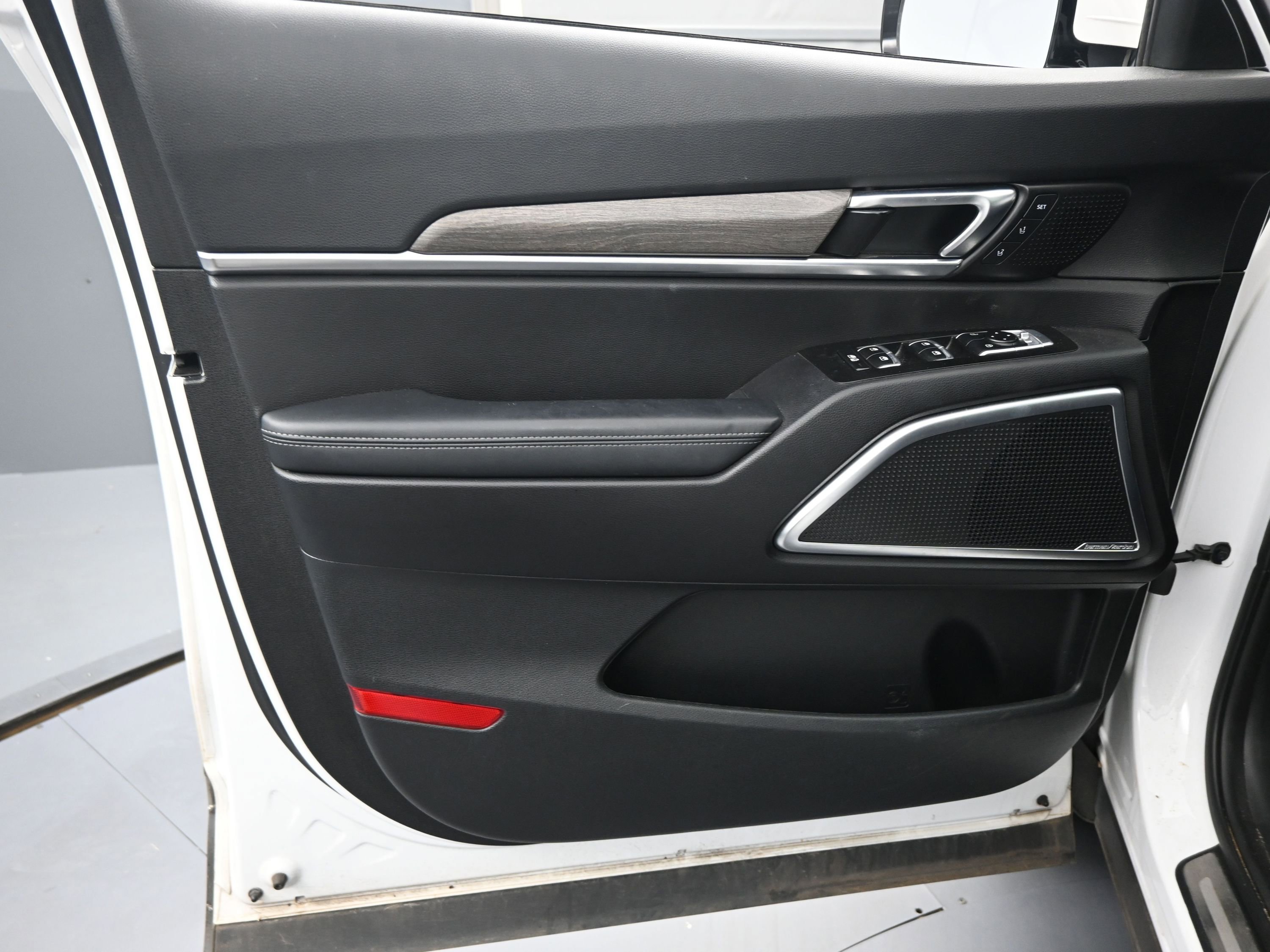 Used 2020 Kia Telluride SX image 16