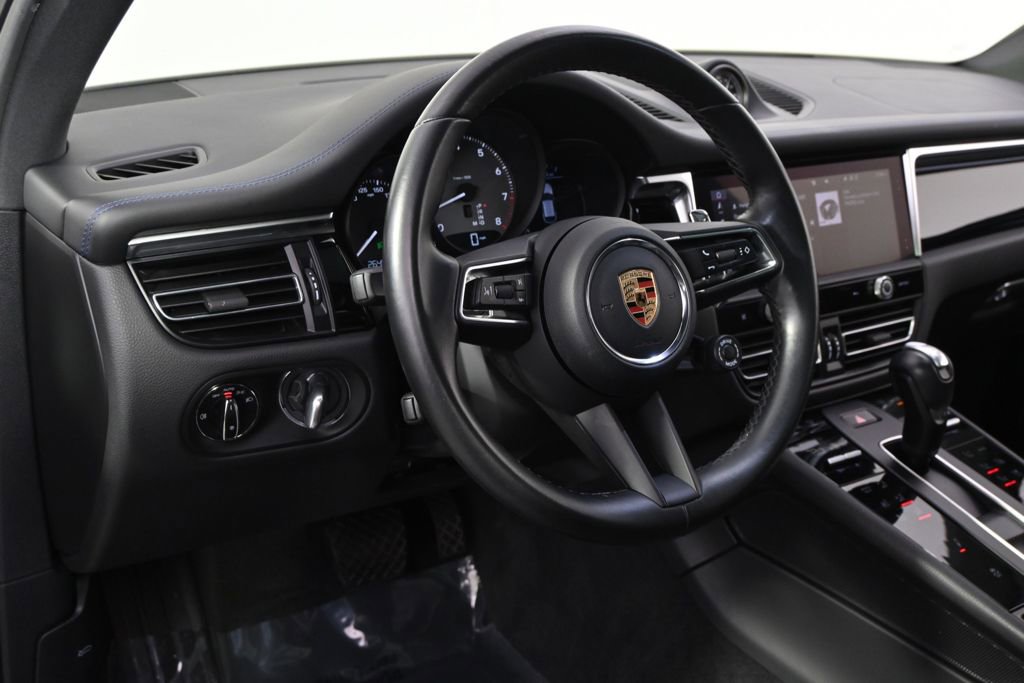 Used 2023 Porsche Macan S image 11