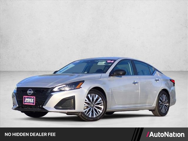 Used 2024 Nissan Altima 2.5 SV
