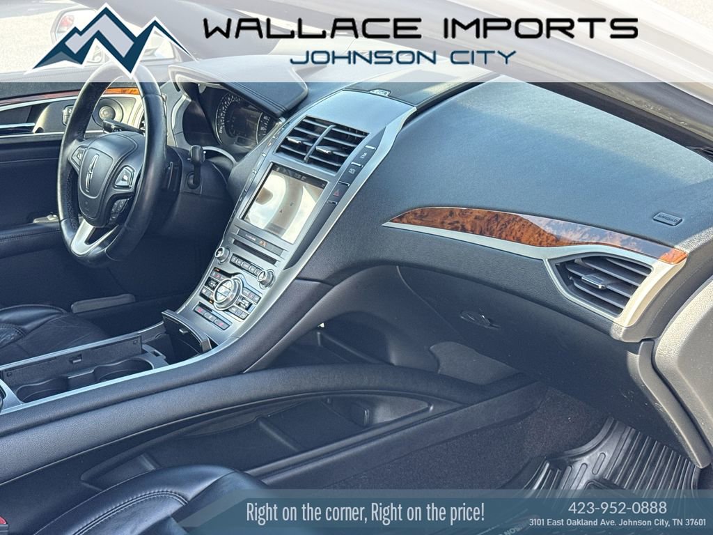 Used 2019 Lincoln MKZ Reserve w/ Reserve Plus Package AWD/4WD image 38