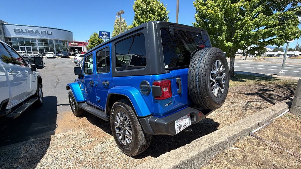 Used 2021 Jeep Wrangler Unlimited Sahara AWD/4WD image 6