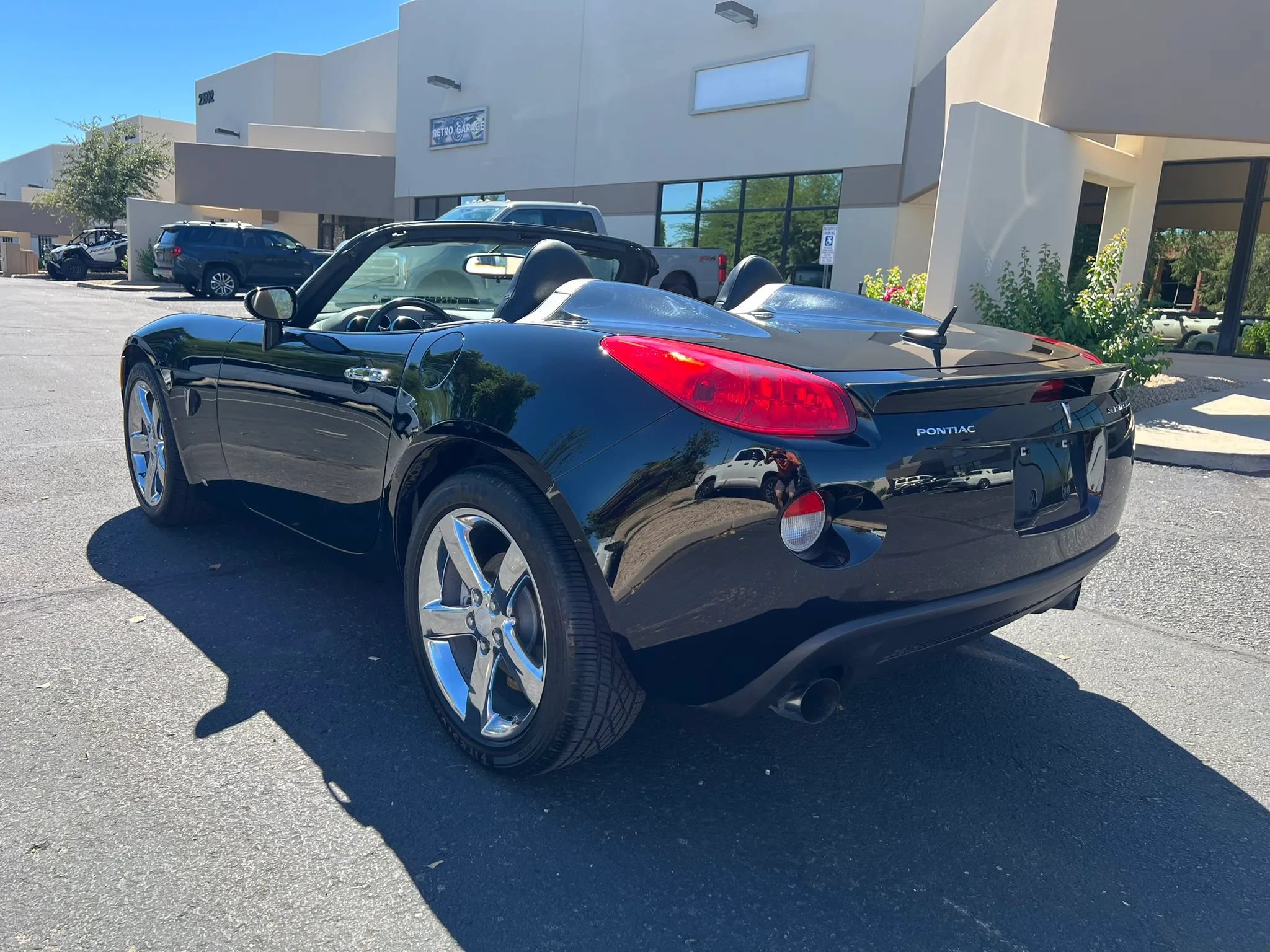 Used 2009 Pontiac Solstice GXP w/ Premium Package RWD image 10