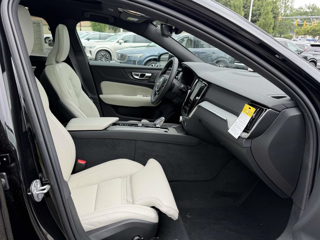 New 2026 Volvo V60 B5 Cross Country Ultra w/ Protection Package Premier AWD/4WD image 11