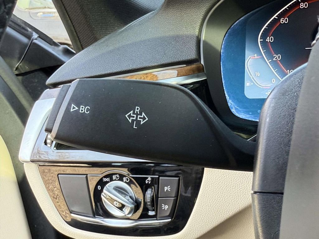 Used 2020 BMW 530i xDrive w/ Convenience Package image 26