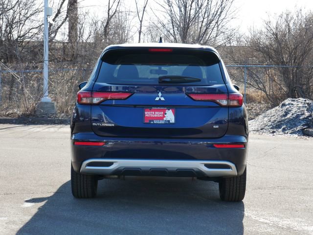Used 2022 Mitsubishi Outlander SE image 6