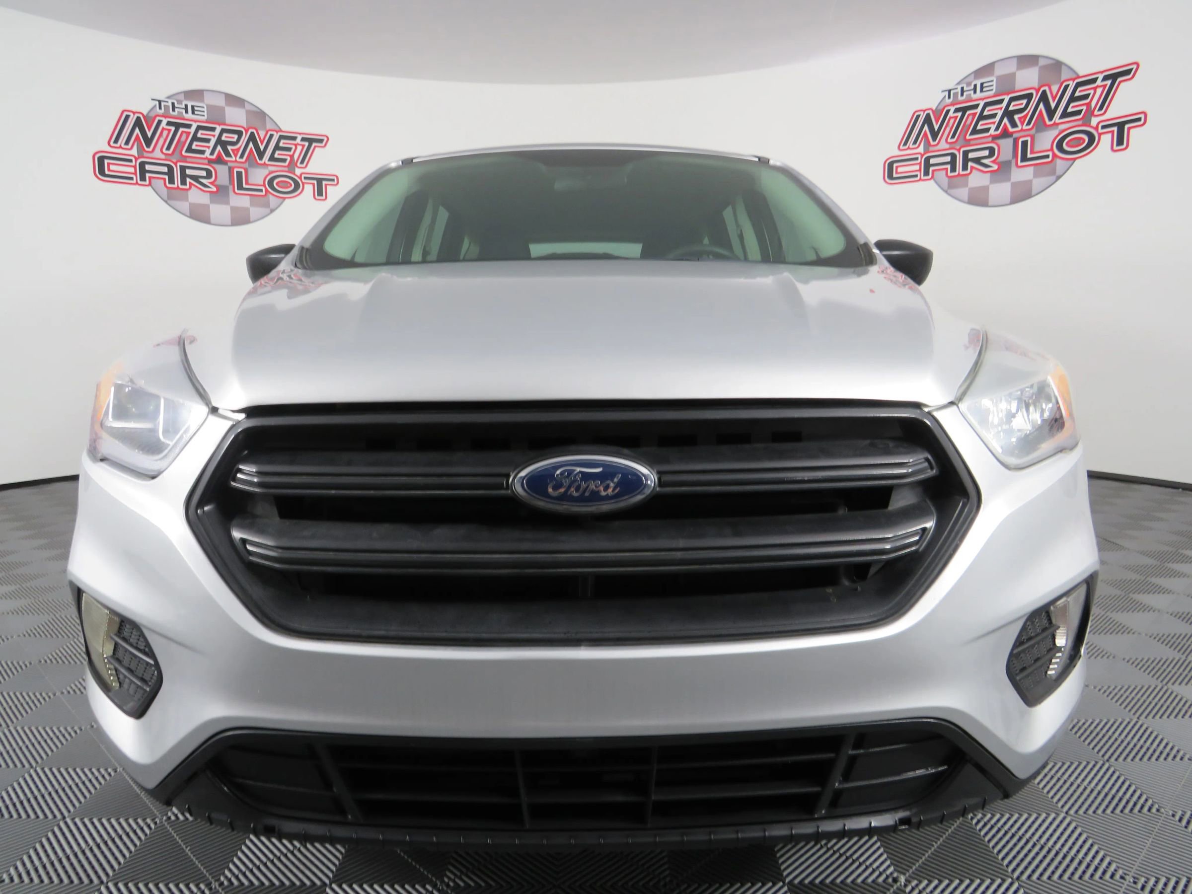 Used 2019 Ford Escape S FWD image 2