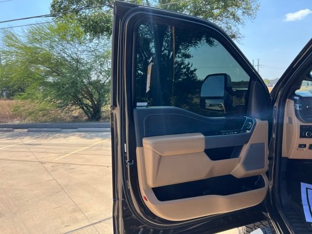 Used 2024 Ford F350 Lariat w/ Chrome Package AWD/4WD image 13