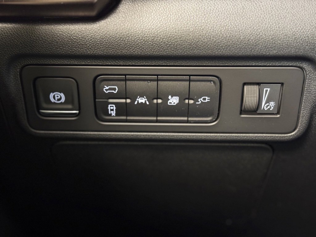 New 2025 GMC Hummer EV 2X w/ LPO, Sport Package image 30