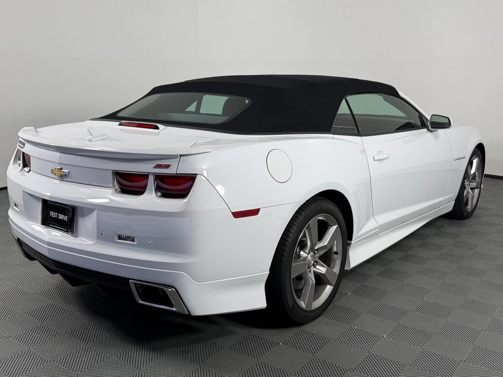 Used 2013 Chevrolet Camaro SS RWD image 7