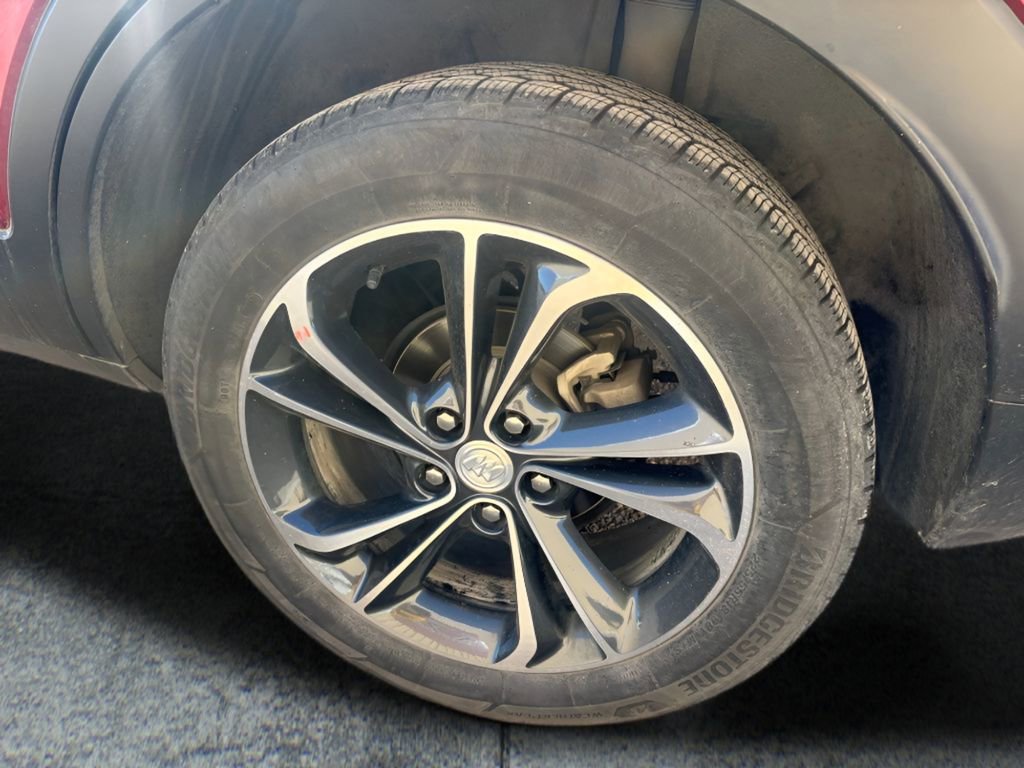 Used 2022 Buick Encore GX Select image 9